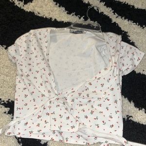 BRANDY MELVILLE CROP TOP